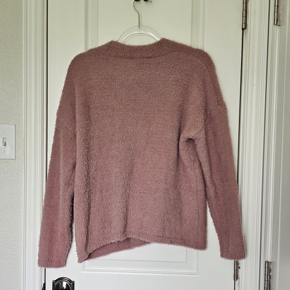 Cozy Pink Cardigan Sweater with V-Neck - Picture 2 of 5